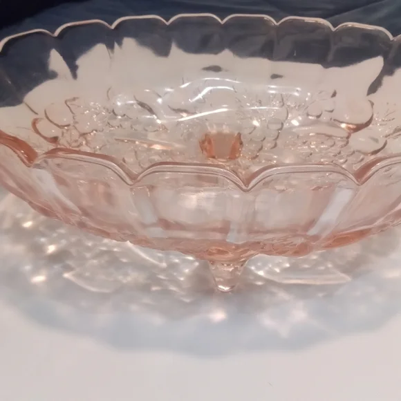 Vintage pink center piece bowl - Picture 3 of 7
